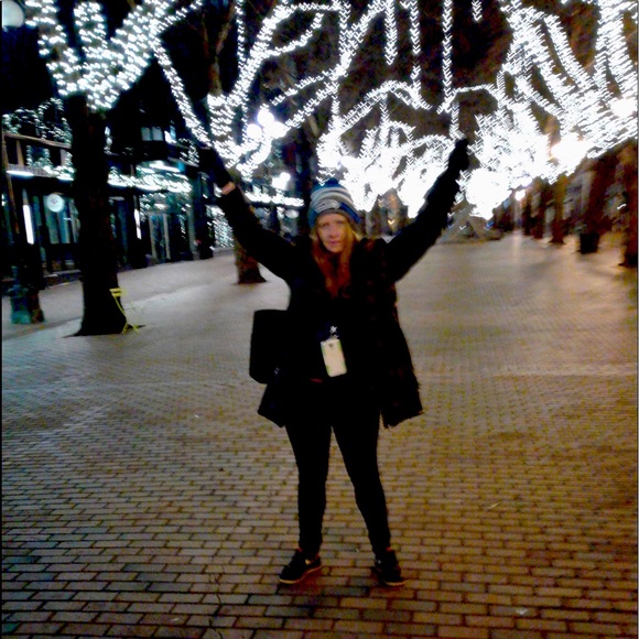 Meet your Posher, Jessica - Picture 4 of 4